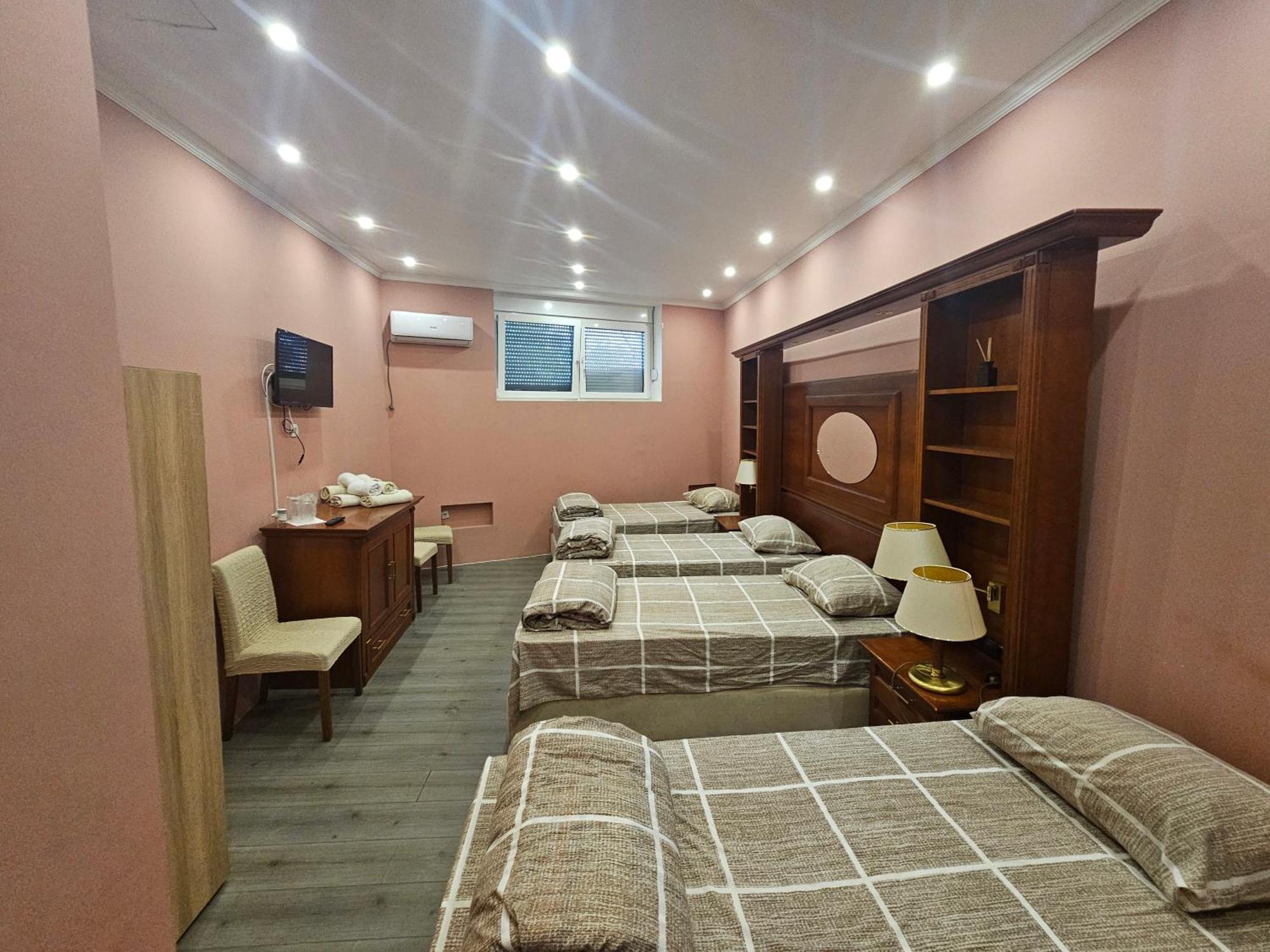 Prenociste Rooms Simke Суботица Экстерьер фото