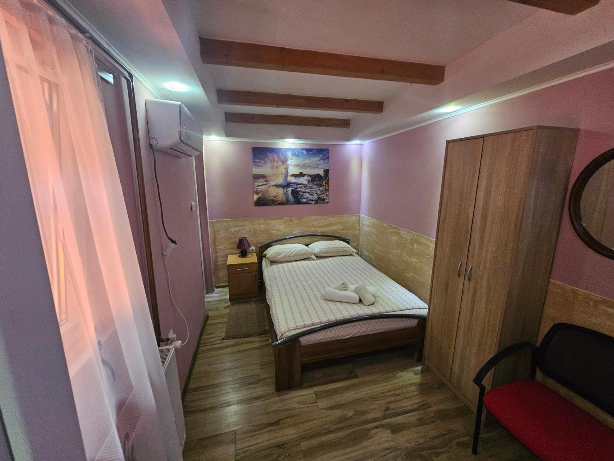 Prenociste Rooms Simke Суботица Экстерьер фото