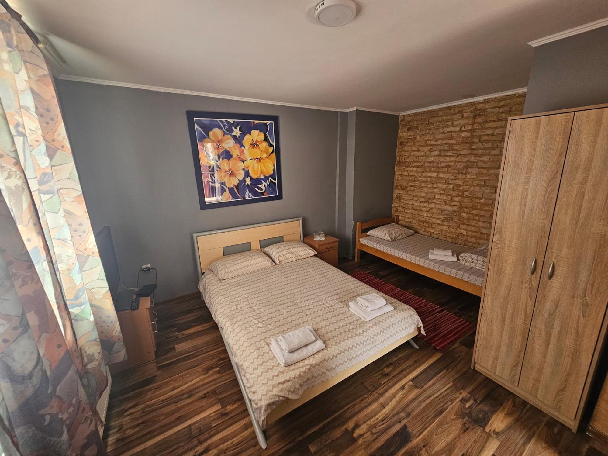 Prenociste Rooms Simke Суботица Экстерьер фото