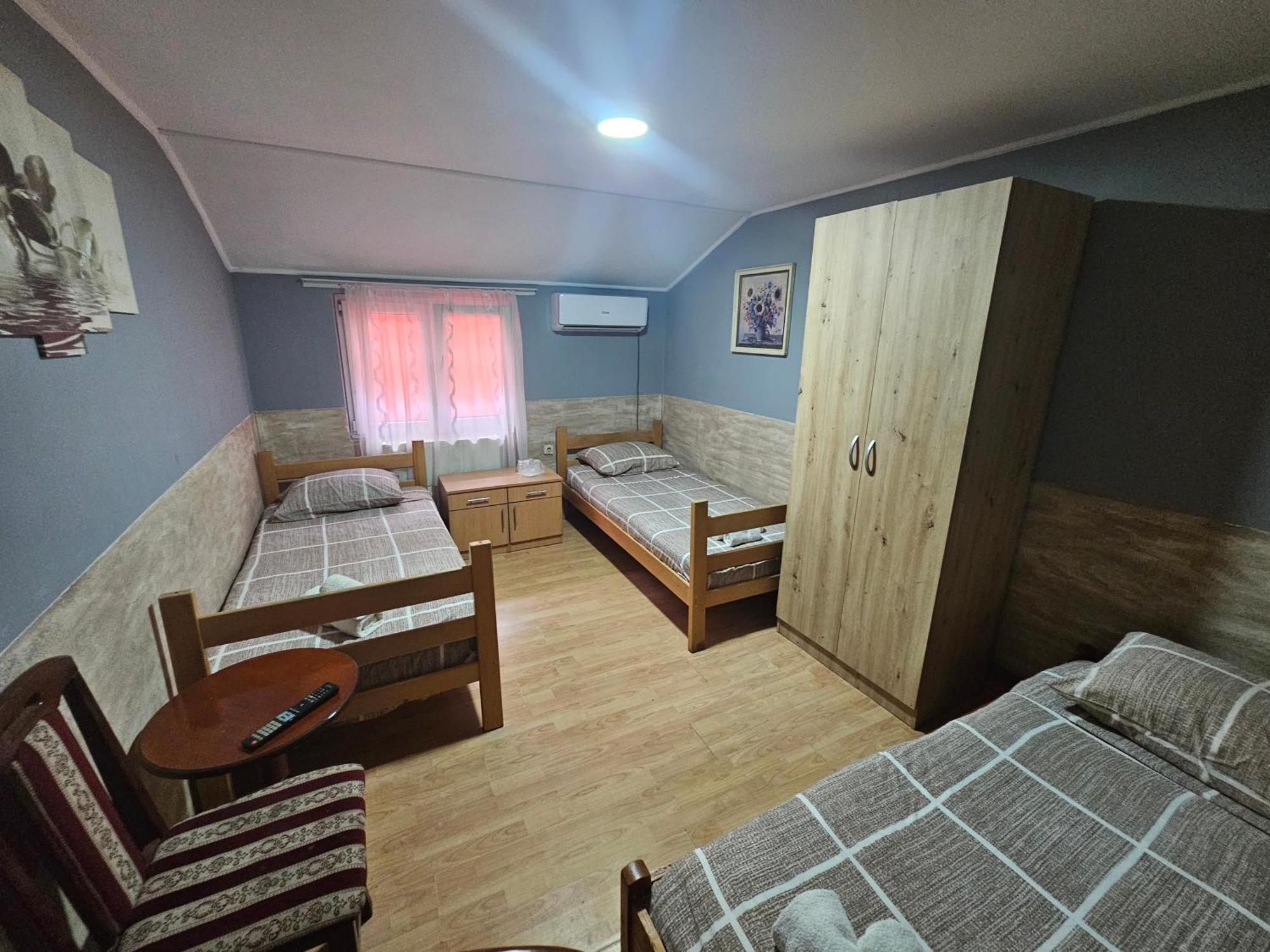 Prenociste Rooms Simke Суботица Экстерьер фото