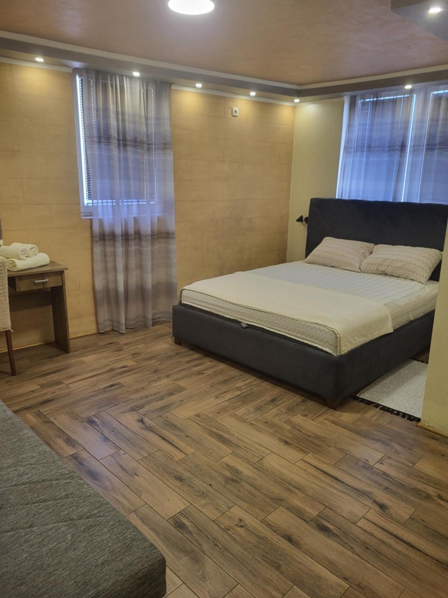 Prenociste Rooms Simke Суботица Экстерьер фото