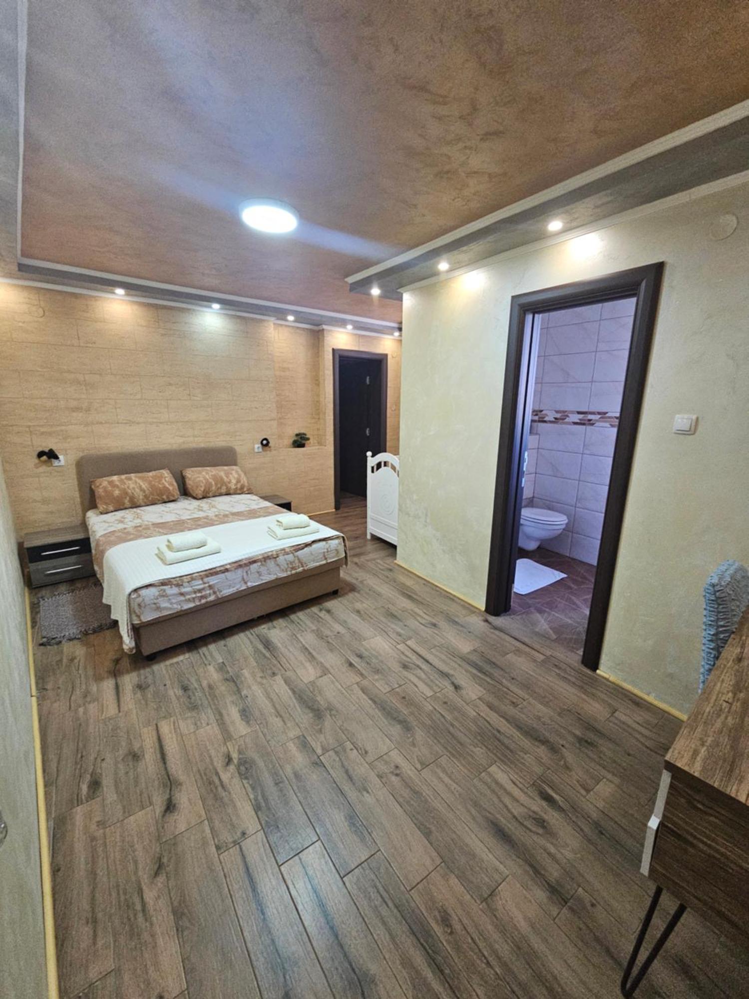 Prenociste Rooms Simke Суботица Экстерьер фото