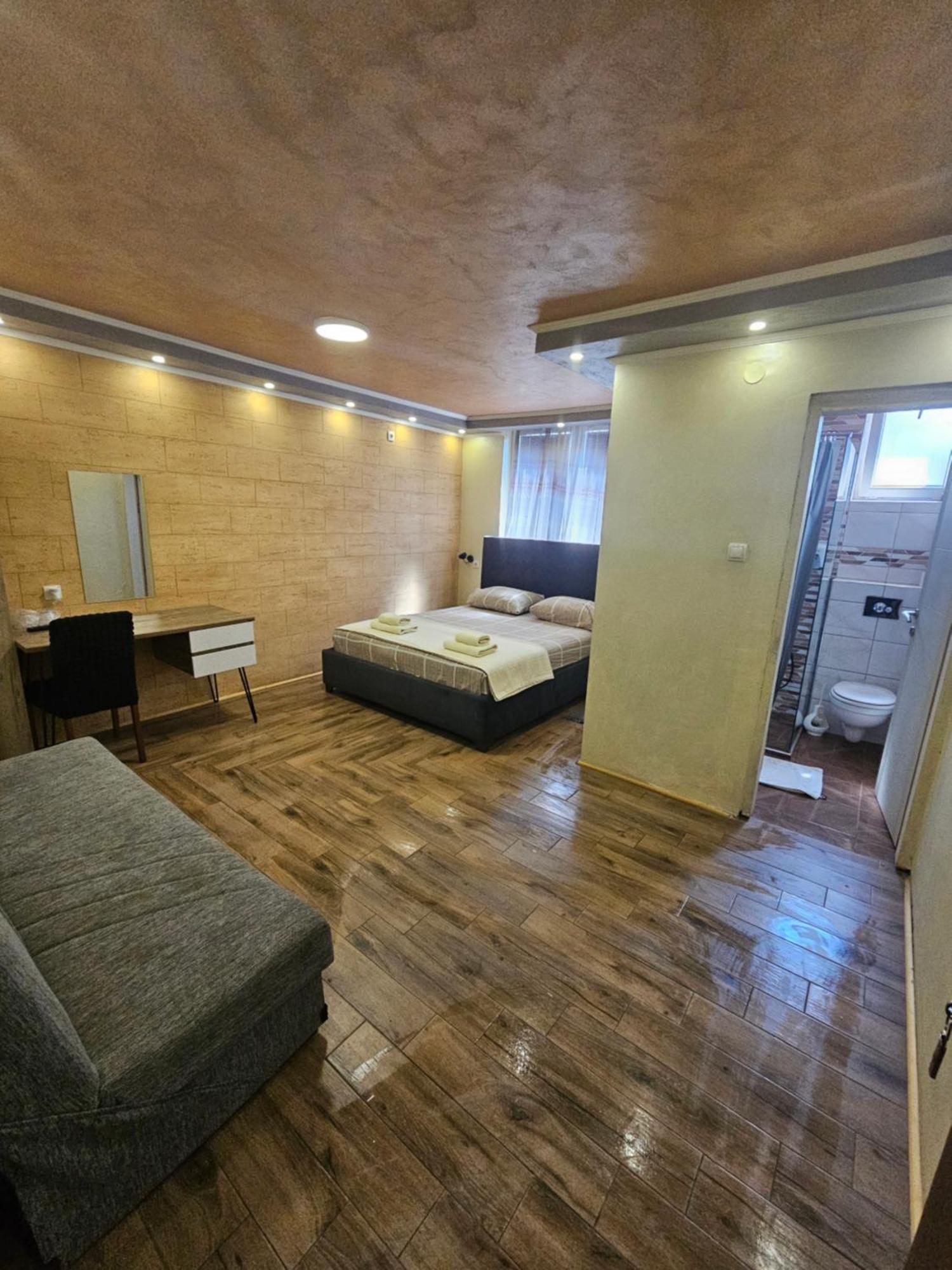 Prenociste Rooms Simke Суботица Экстерьер фото