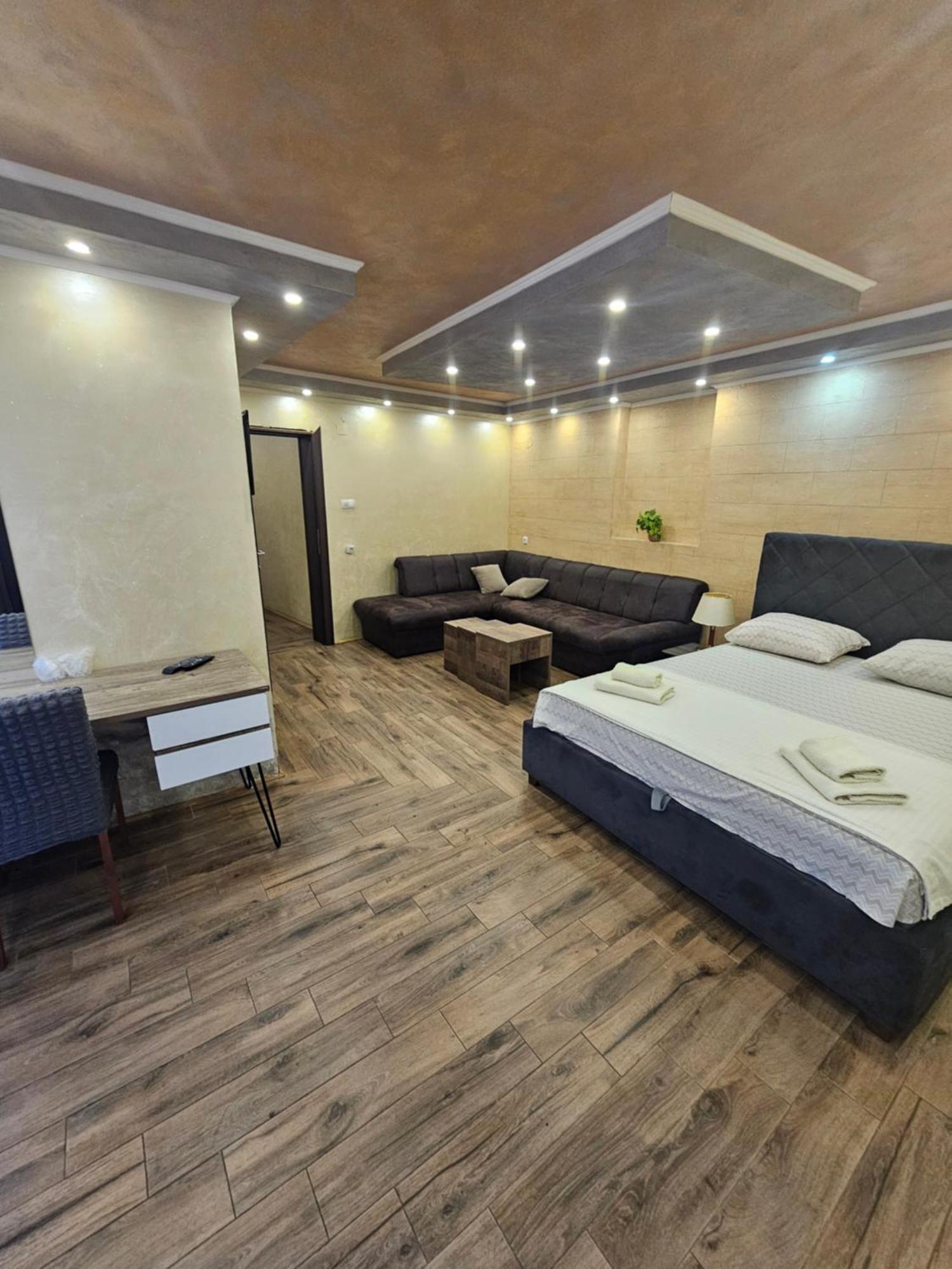 Prenociste Rooms Simke Суботица Экстерьер фото